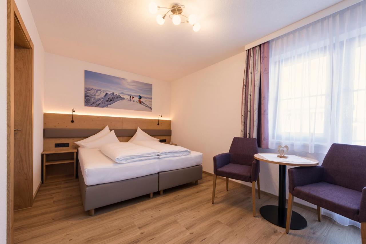 Landhaus Strolz Sankt Anton am Arlberg Esterno foto