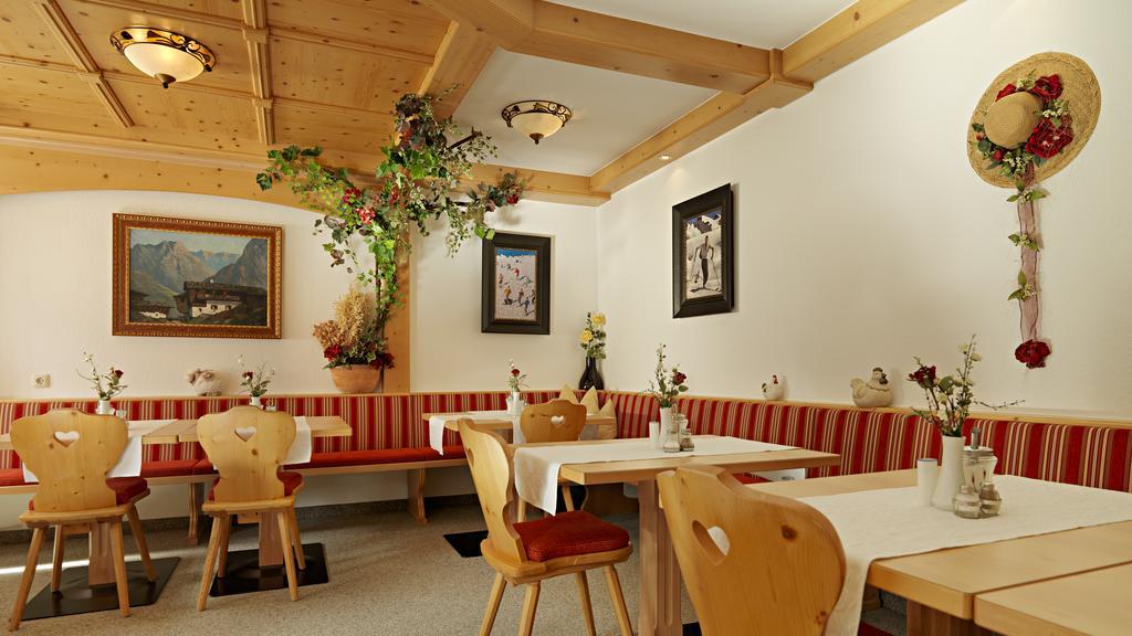 Landhaus Strolz Sankt Anton am Arlberg Esterno foto
