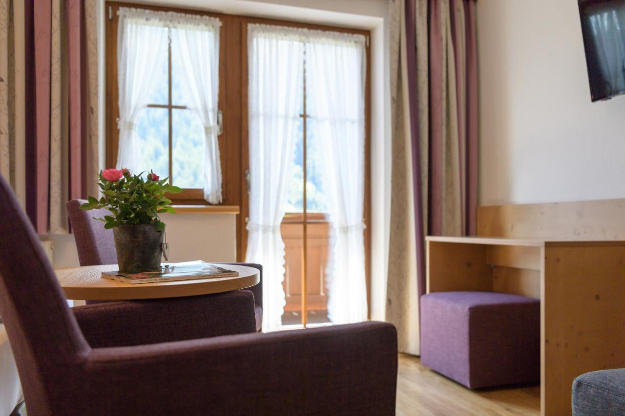 Landhaus Strolz Sankt Anton am Arlberg Esterno foto