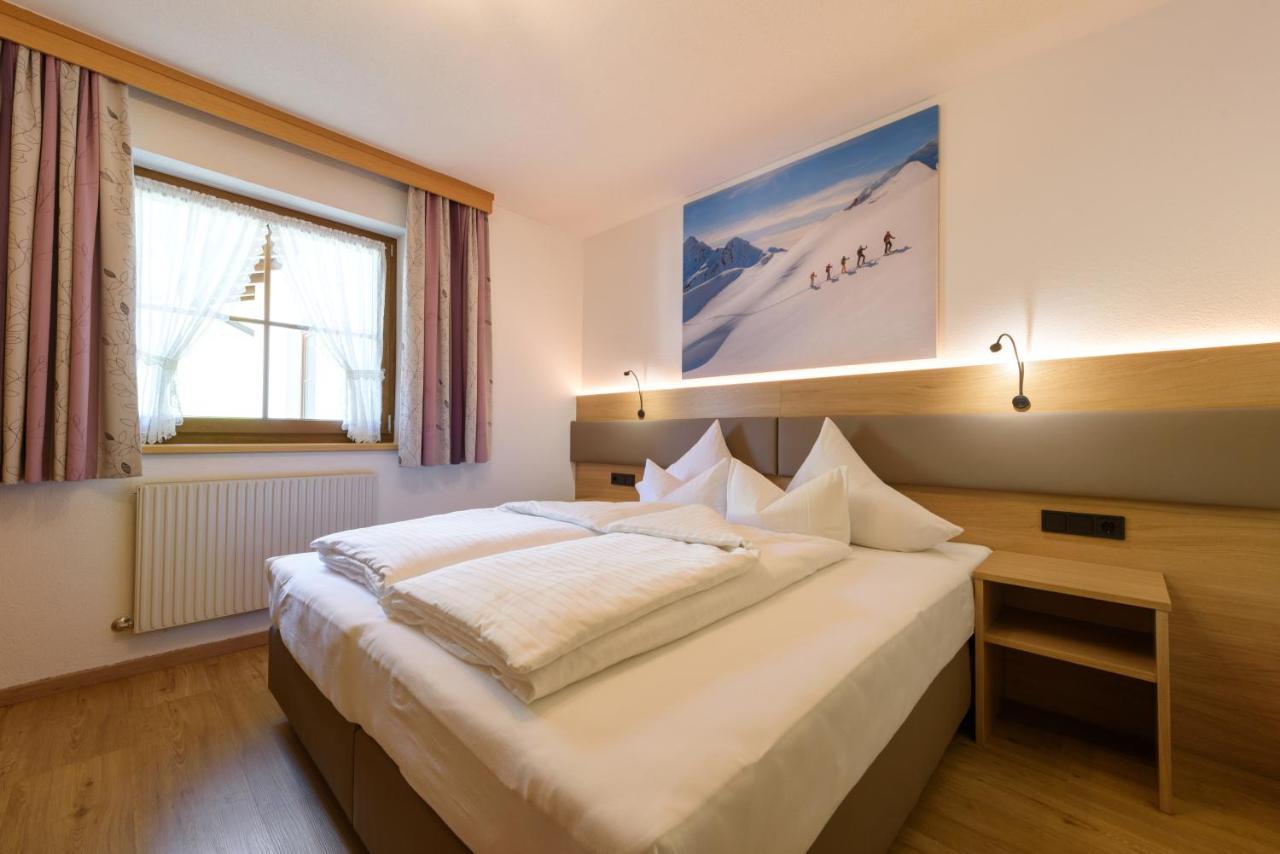Landhaus Strolz Sankt Anton am Arlberg Esterno foto