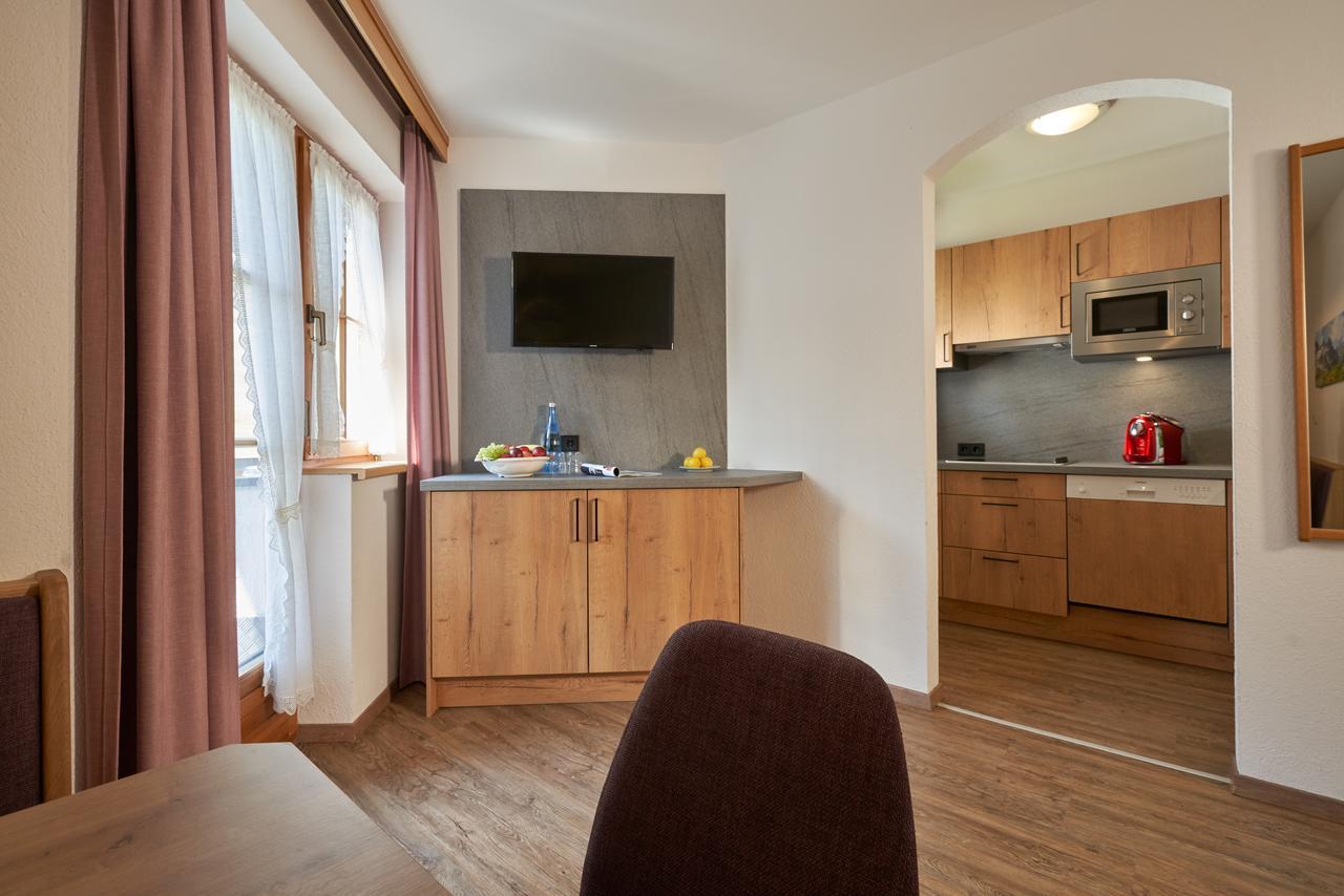 Landhaus Strolz Sankt Anton am Arlberg Esterno foto