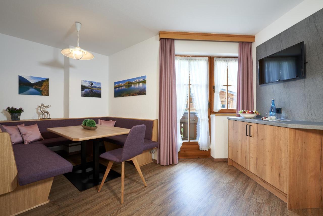 Landhaus Strolz Sankt Anton am Arlberg Esterno foto