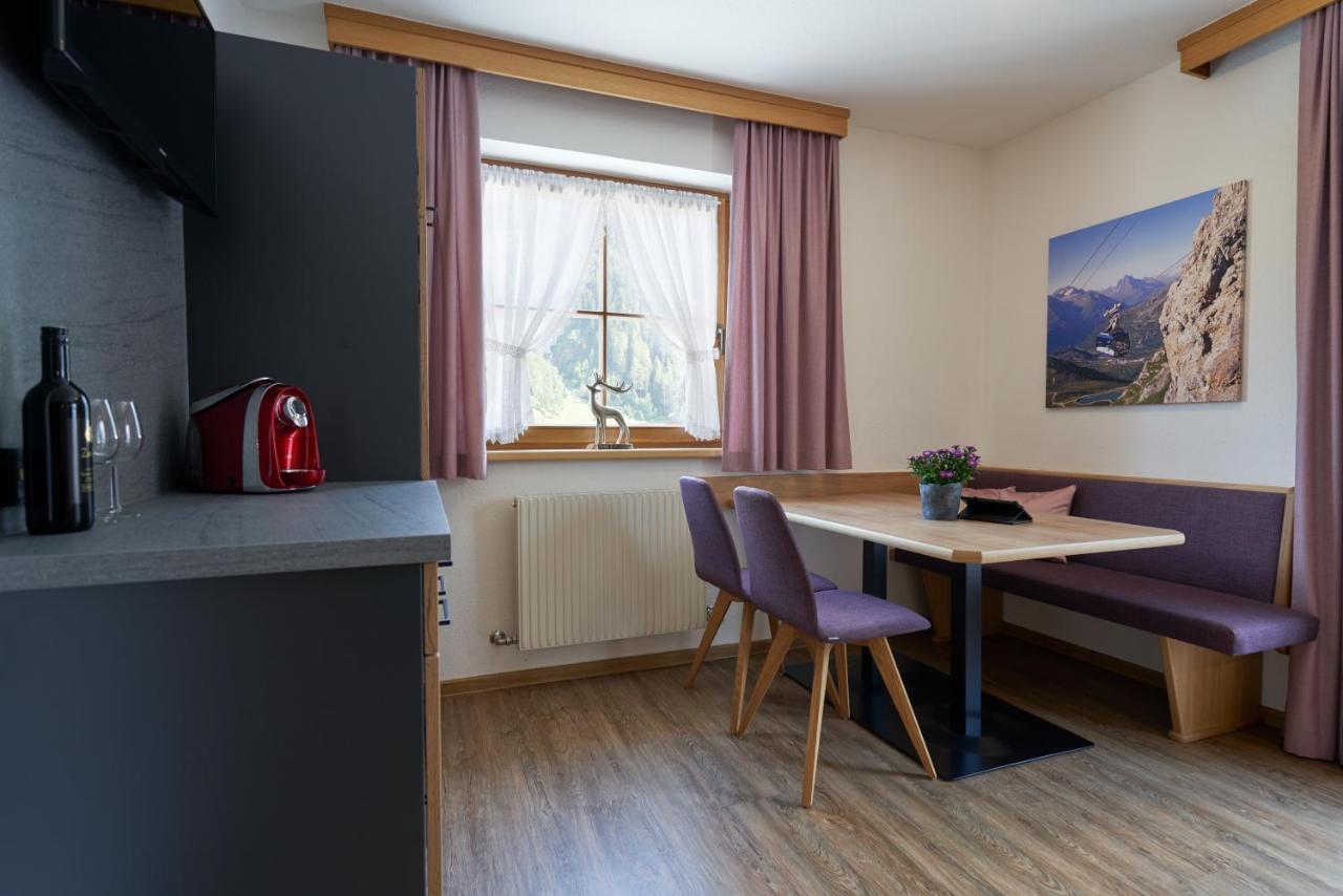 Landhaus Strolz Sankt Anton am Arlberg Esterno foto
